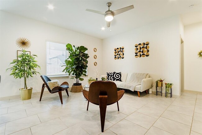 Building Photo - 28934 Yachting Pt Ct