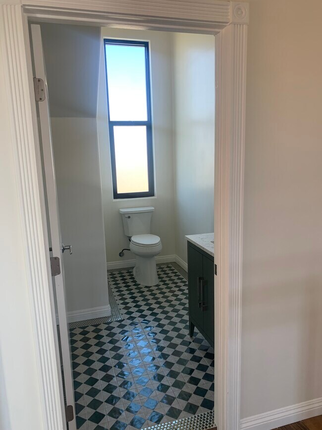 Building Photo - 14425 Hardtree Dr