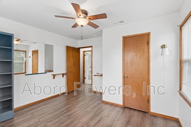 Building Photo - 1800 Tyrrel Ln