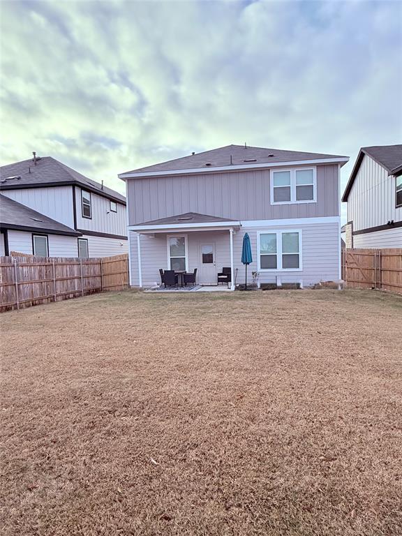 Building Photo - 513 Senca Pk