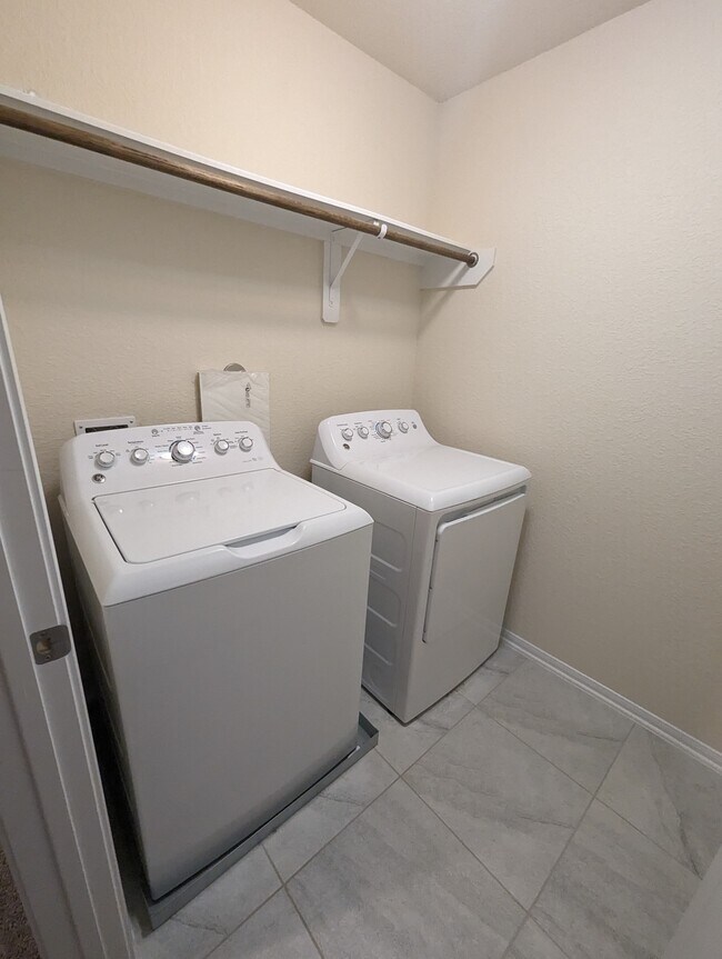 Building Photo - 2132 Pacific Loon Ln