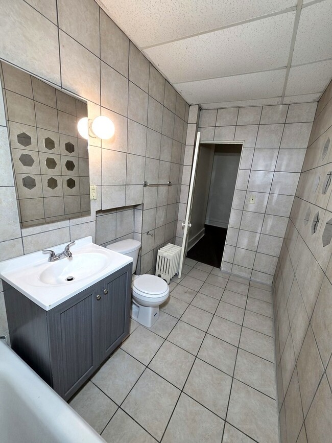 Building Photo - 6529 S Kimbark Ave