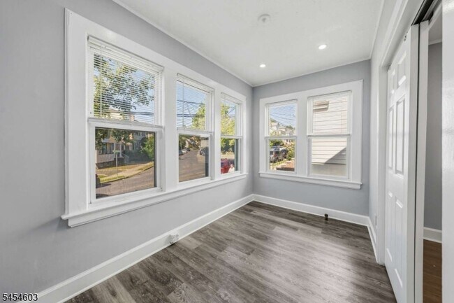 Building Photo - 17 Boyden Pkwy