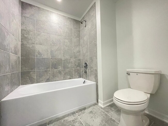 Building Photo - 3931 Willowbrook Dr, Edgewater, FL 32141