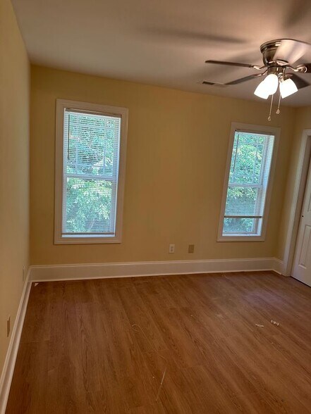 Building Photo - 115 Windermere Dr