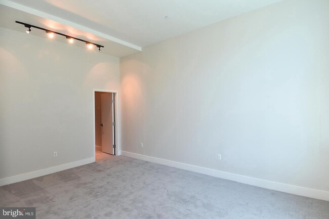 Building Photo - 7809 Woodmont Ave