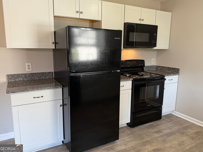 Building Photo - 731 Moon Bridge Rd