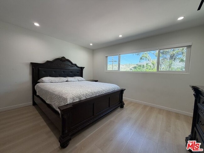 Building Photo - 8561 Kyle St