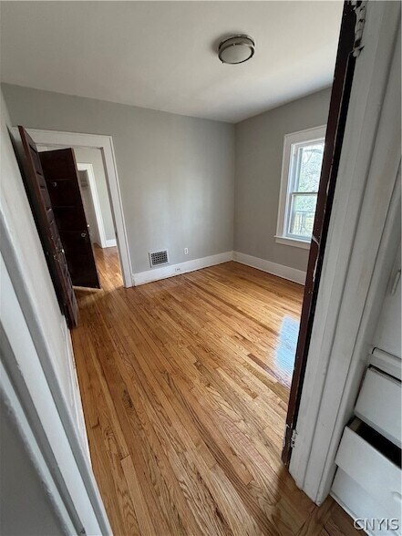 Building Photo - 501 Clarendon St