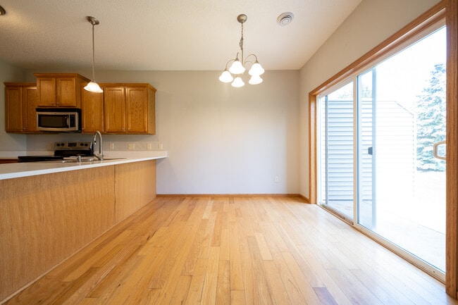 Building Photo - 15241 Spring Brook Terrace