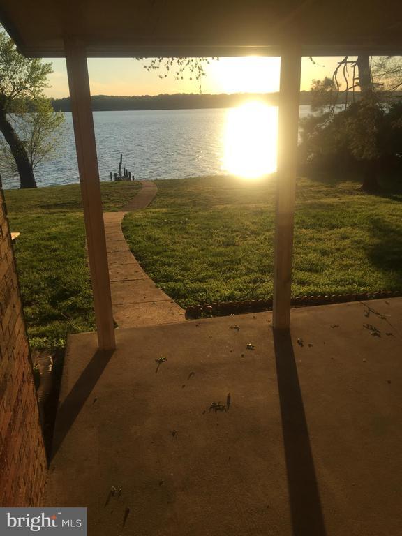 Building Photo - 9611 Potomac Dr