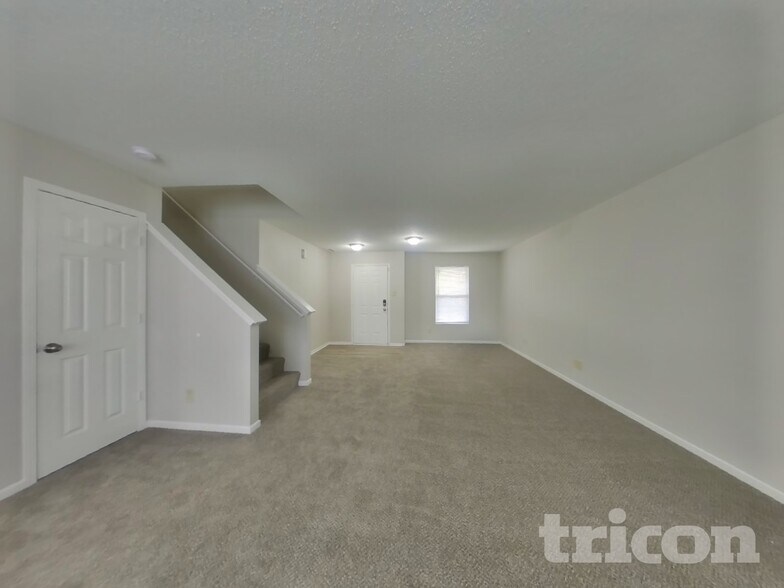 Building Photo - 2332 Cedarmill Dr