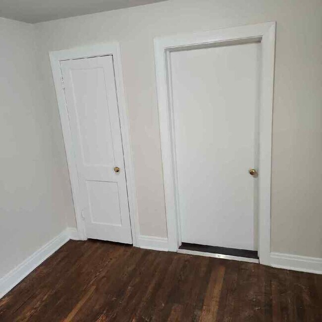 Building Photo - 936 Camden Ave