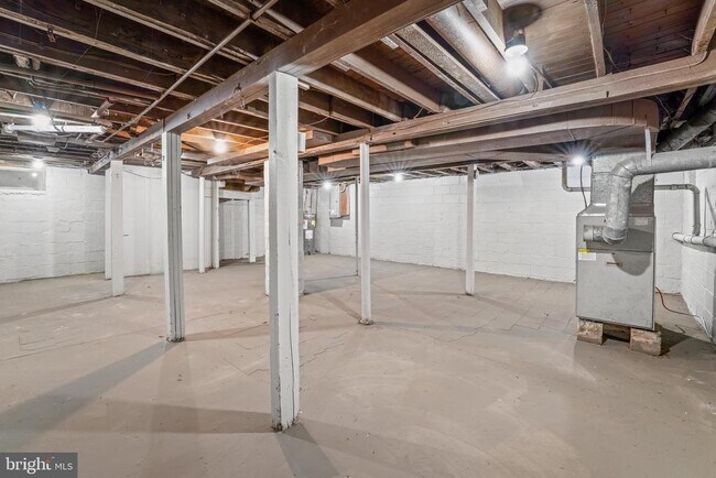 Building Photo - 695 Salem Quinton Rd