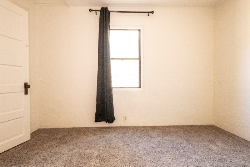 Building Photo - 3927 E Montecito St