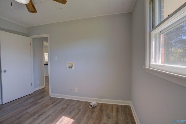 Building Photo - 6370 County Rd 91