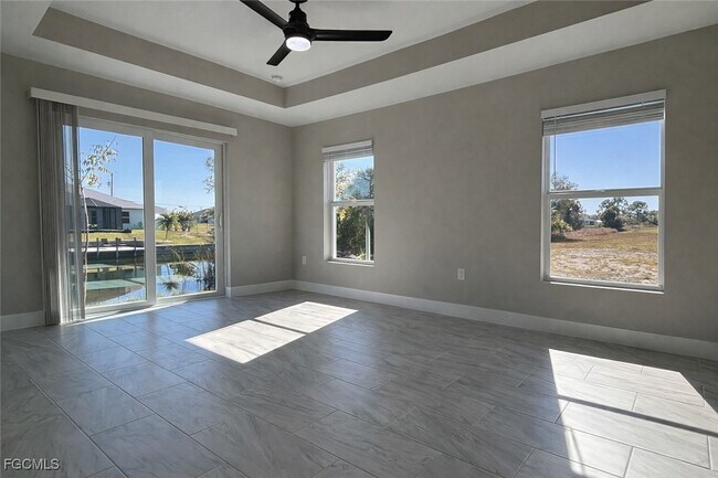 Building Photo - 3339 NE 13th Ave