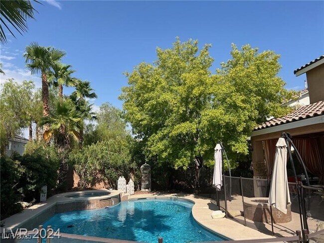 Building Photo - 5433 Volonne Ct