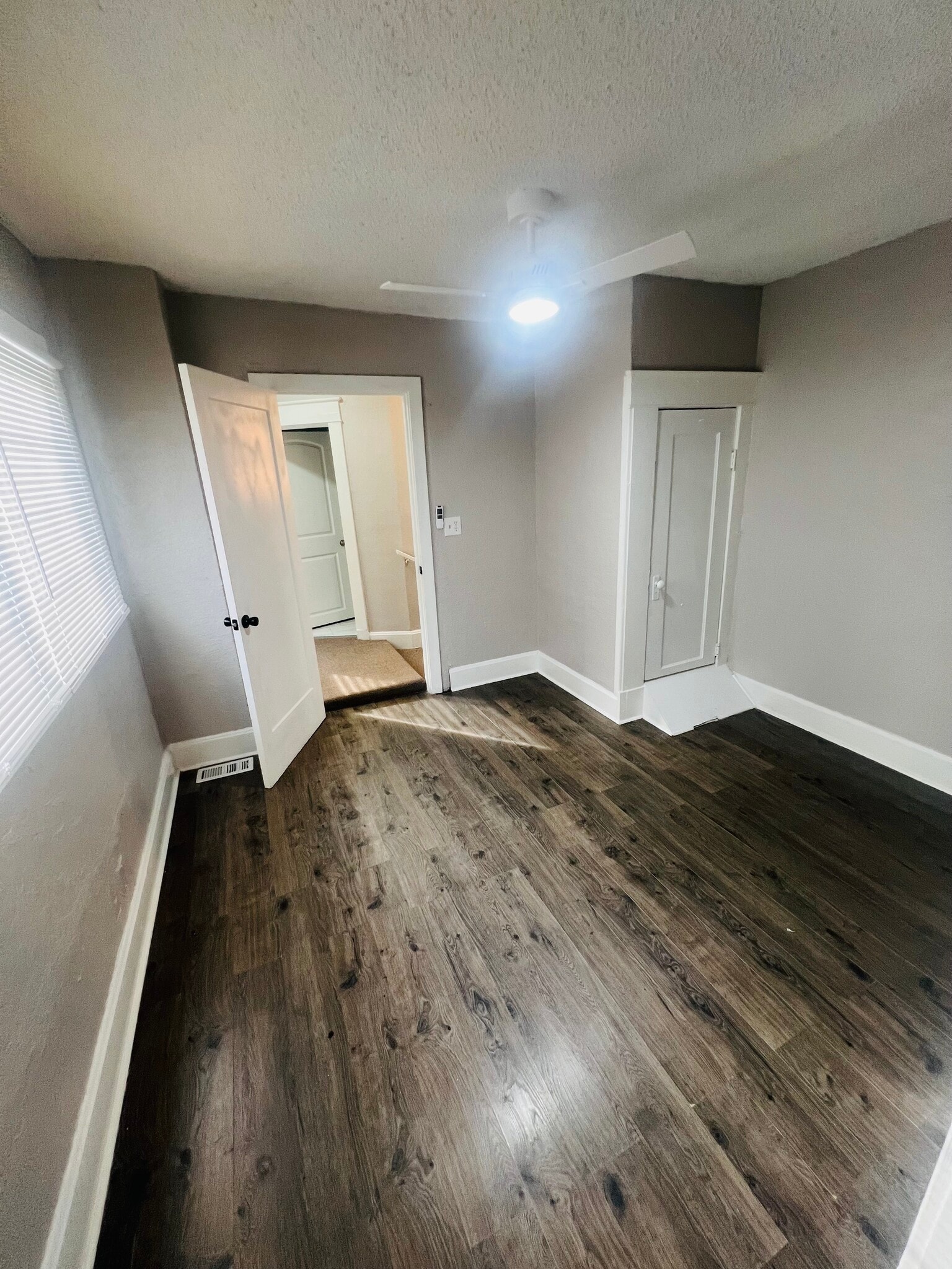 Room #1 - 242 N 8th St