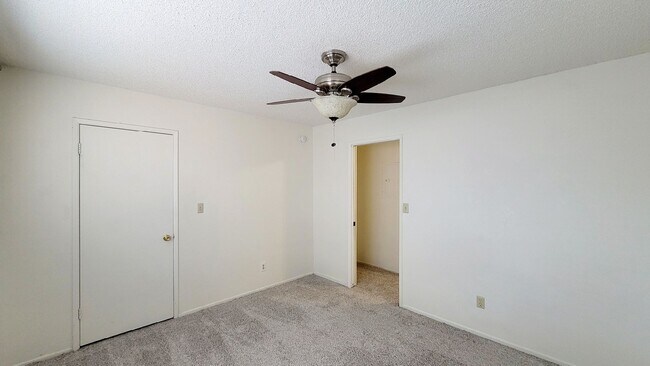 Building Photo - 5245 Child Ct