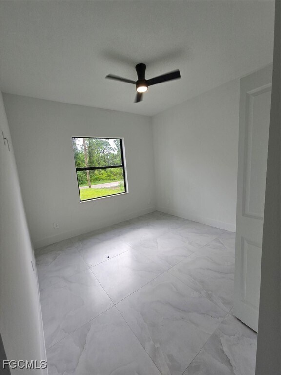 Building Photo - 483 Linden Ave S