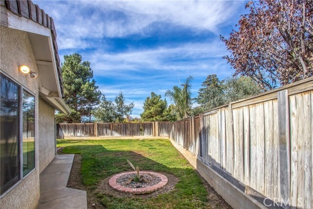 Building Photo - 35330 Rancho Rd