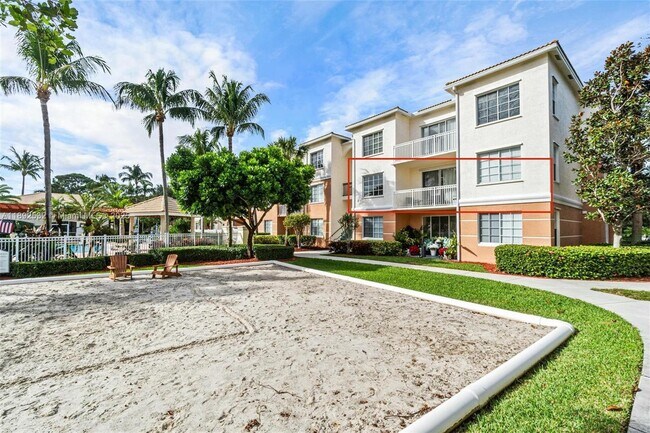 Building Photo - 4202 Myrtlewood Cir E