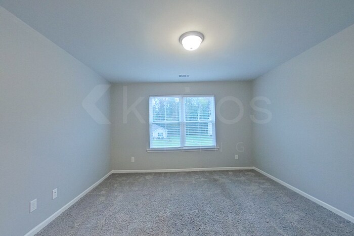 Building Photo - 101 Paper Birch Dr