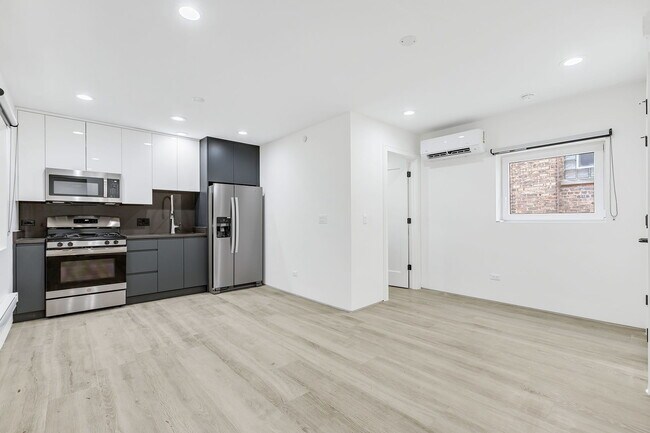 Building Photo - 1025 N Harlem Ave