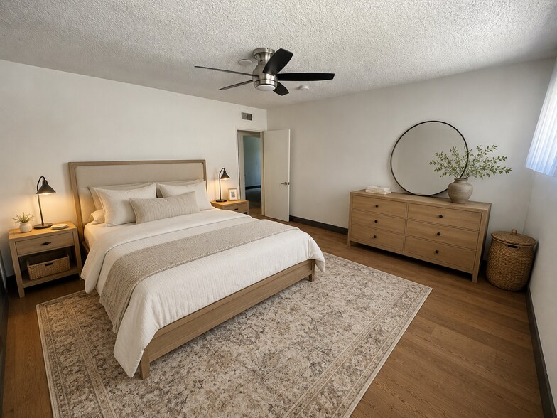 Building Photo - 1444 Centinela Ave