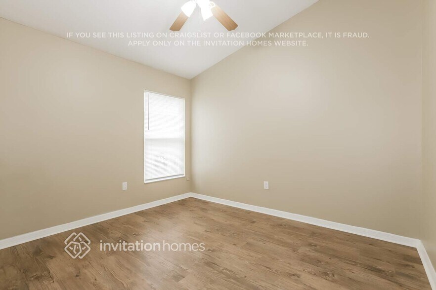 Building Photo - 2502 Clareside Dr