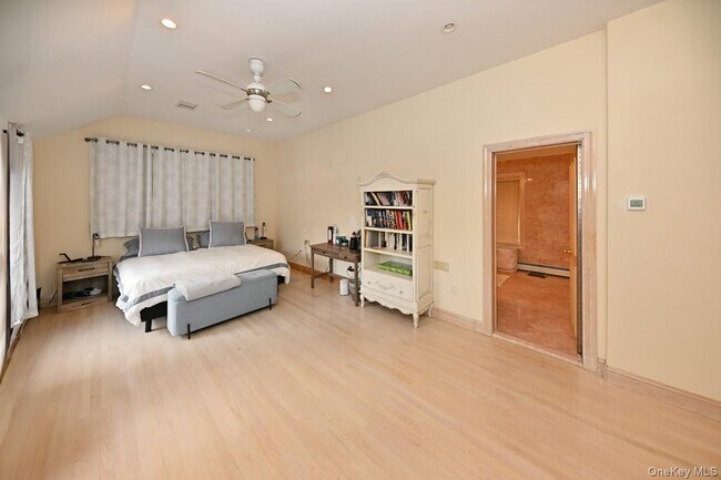 Building Photo - 27 Sky Meadow Rd