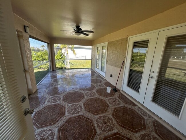 Building Photo - 3516 SW 15th Pl