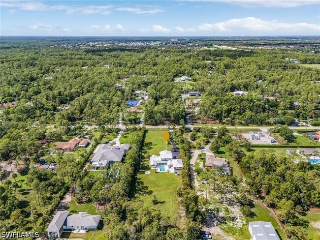 Building Photo - 6155 Standing Oaks Ln