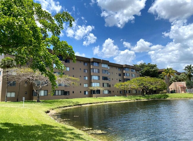 Building Photo - 8020 Hampton Blvd