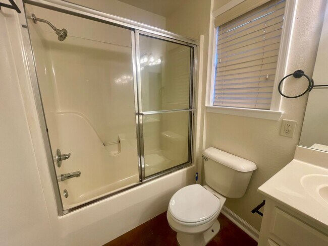 Building Photo - Great home for rent!