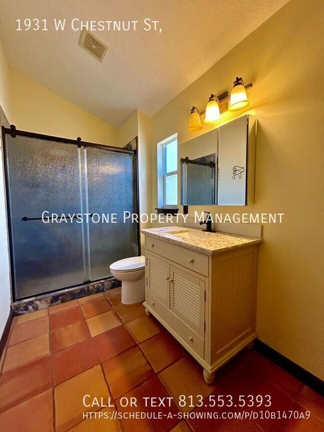 Building Photo - 1931 W Chestnut St