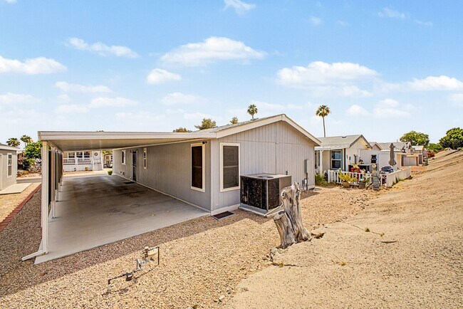 Building Photo - 1702 E Michelle Dr