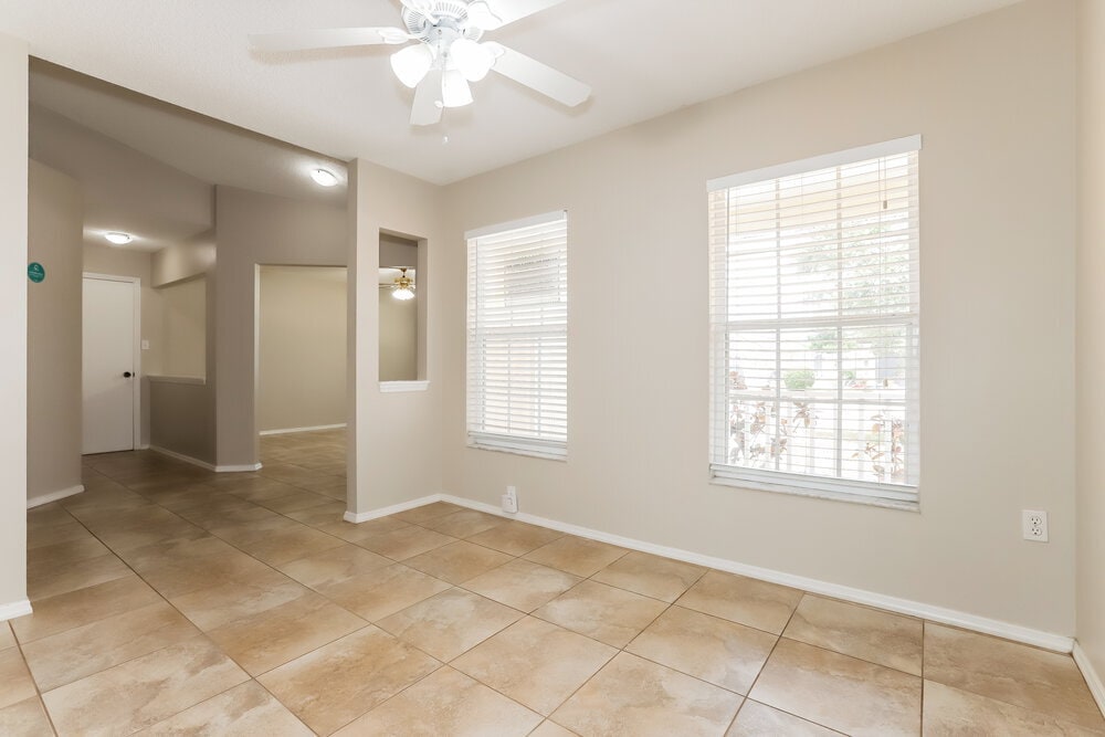 Building Photo - 11022 4th Ave E