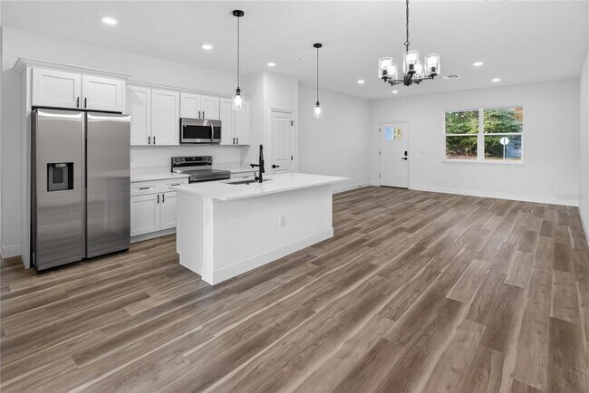 Building Photo - 1852 W Quaker Ln