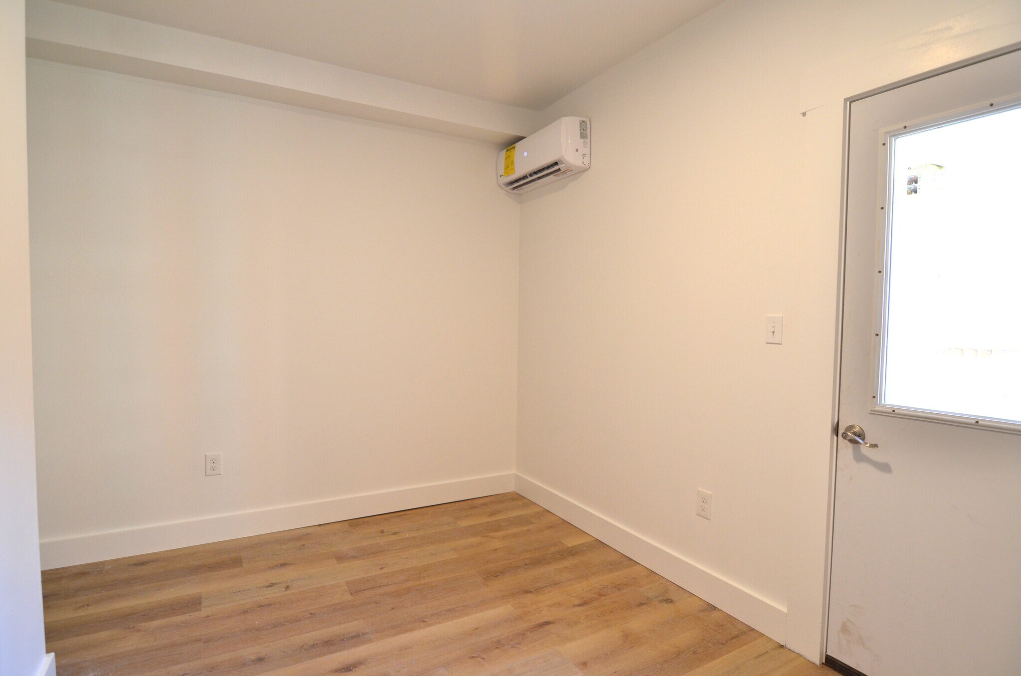 Building Photo - 1607 Race St