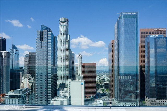 Building Photo - 400 S Broadway