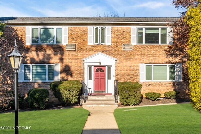 Building Photo - 283 Spring St