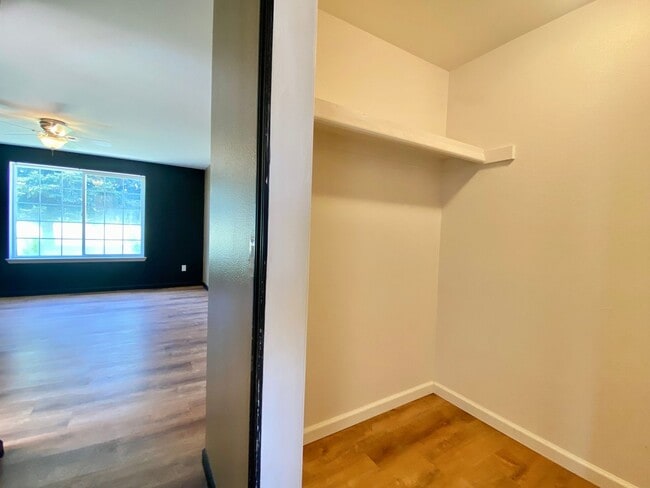 Building Photo - 3 Bedroom Home in Rural West Valley