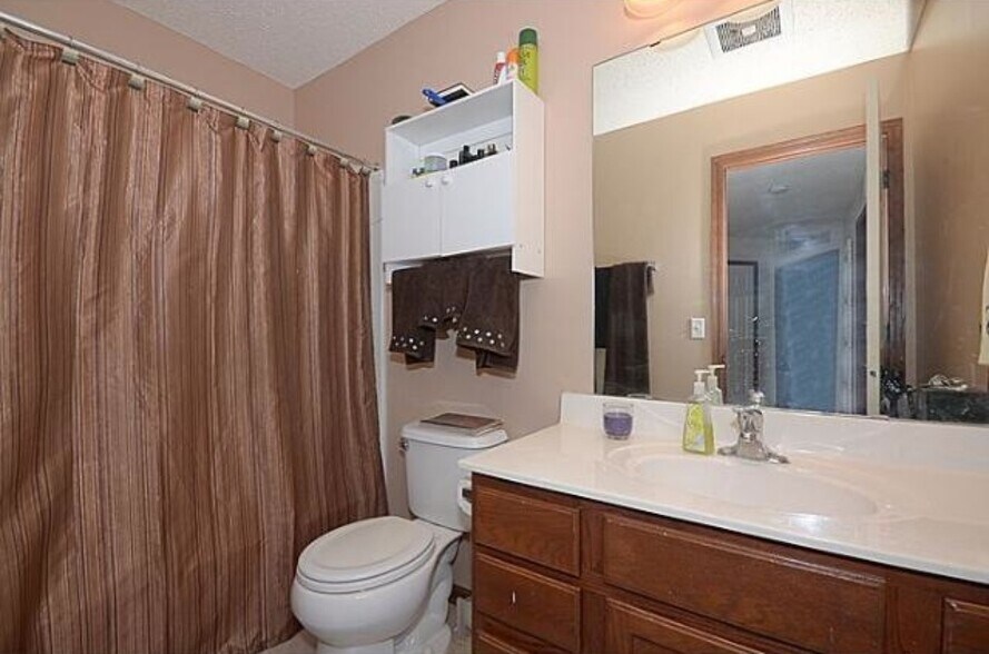 Building Photo - 9540 Washington Boulevard