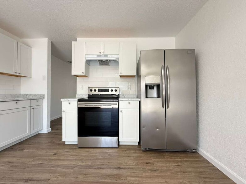 Building Photo - 8206 Grimchester