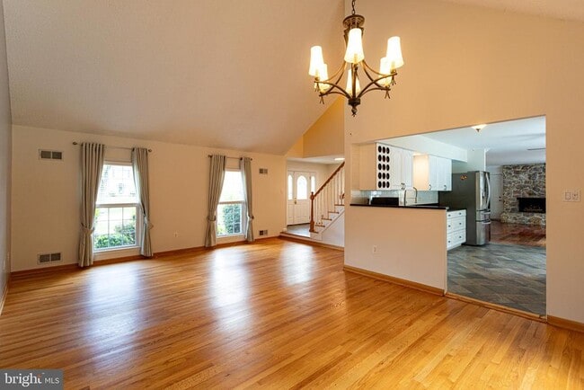 Building Photo - 14912 Emory Ln