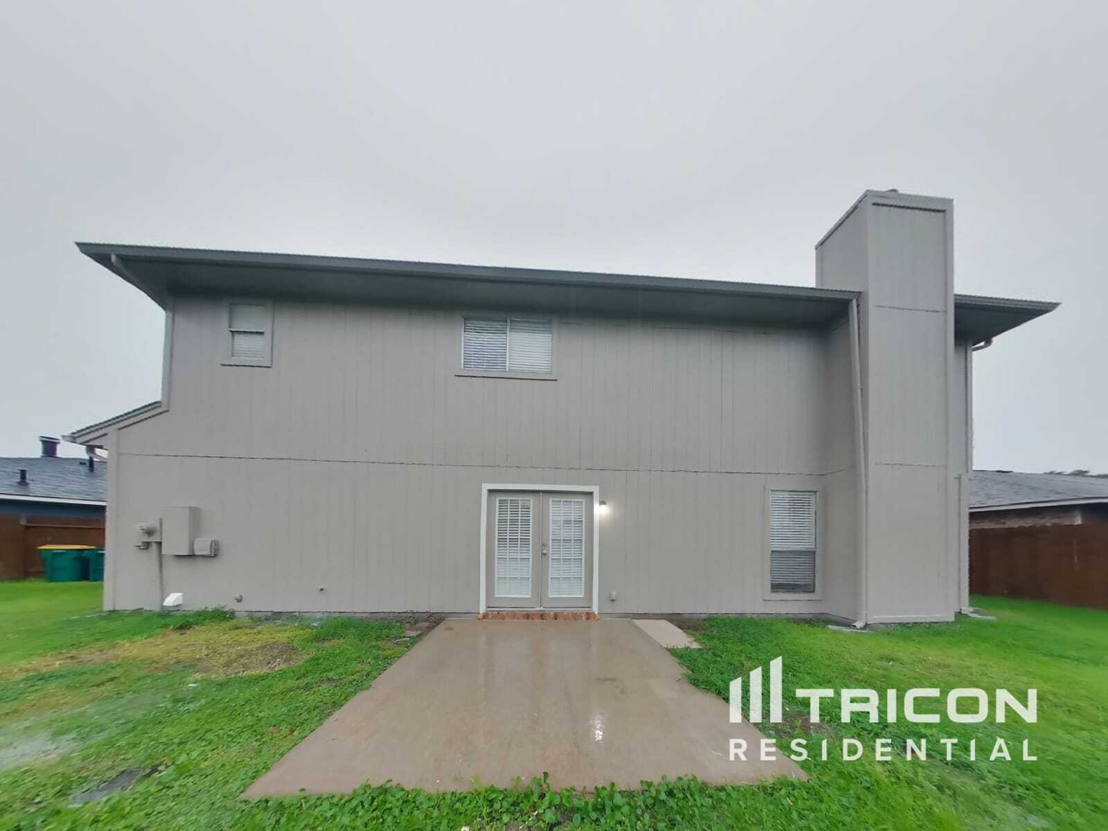 Building Photo - 5343 Kent Dr