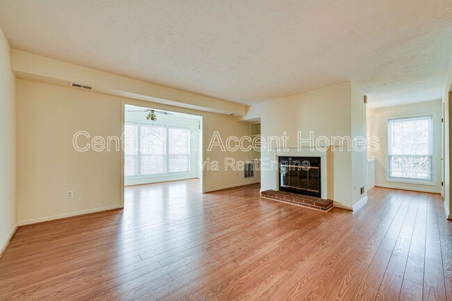 Building Photo - 9941 Oakton Terrace Rd