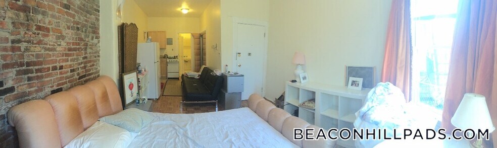 Building Photo - 40 Anderson St